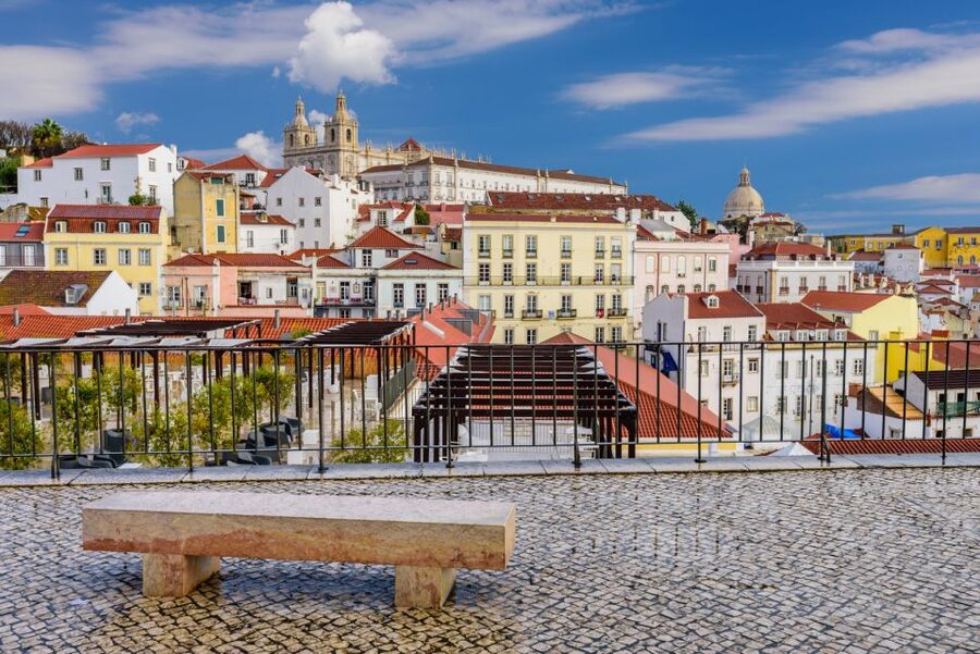 Lisbon: Hills Red Tram Tour by Tram 28 Route 24-Hour Ticket - Alfama, Mouraria, Baixa: The Neighborhoods You See, Not Just Read About