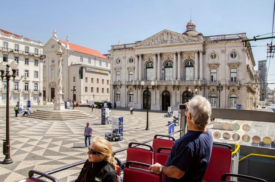 Lisbon: Hop-On Hop-Off Bus Tour - Should You Book This Lisbon Hop-On Hop-Off Bus Tour?