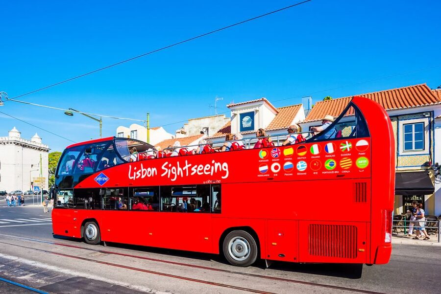 Lisbon: Hop-On Hop-Off Bus Tour - Small Rules That Matter: Umbrellas, Comfort, and Weather