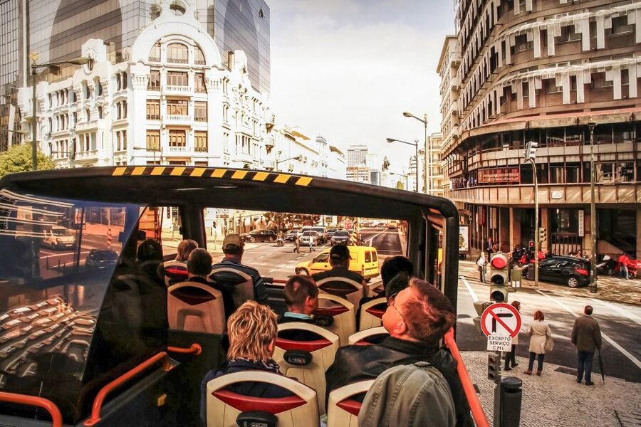 Lisbon: Hop-On Hop-Off Bus Tour - Choosing the Right Route: Belém, Orient, Castle, Cascais, Uptown