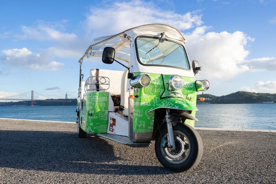 Lisbon Iconic Highlights in 2H00 : Private Tuk-Tuk Tour - Old Town or Belém: which route matches your Lisbon day?
