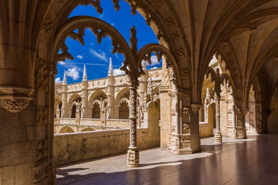 Lisbon: Jerónimos Monastery E-Ticket and Audio Guide - Getting there without fuss: tram 15 or the Cais do Sodré train