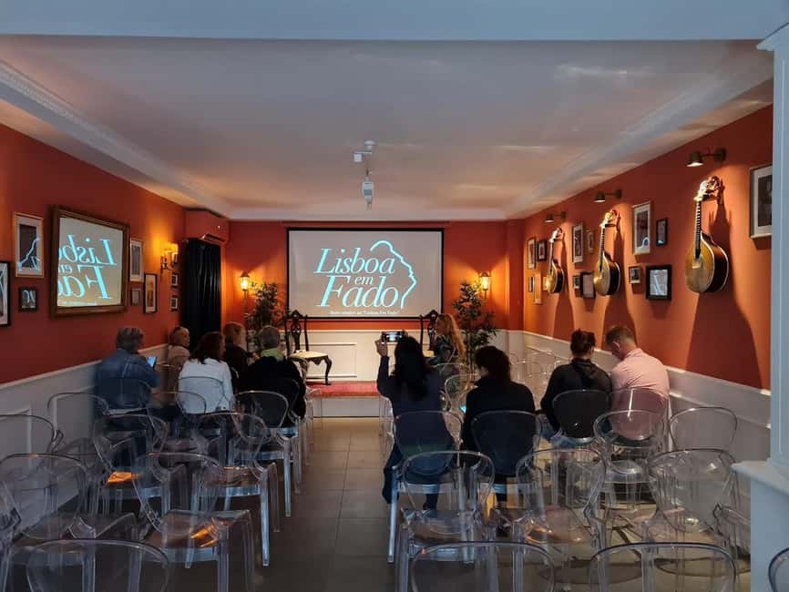 Lisbon: Live Fado Show with Port Wine at Lisboa em Fado - Who should book Lisboa em Fado with port wine?