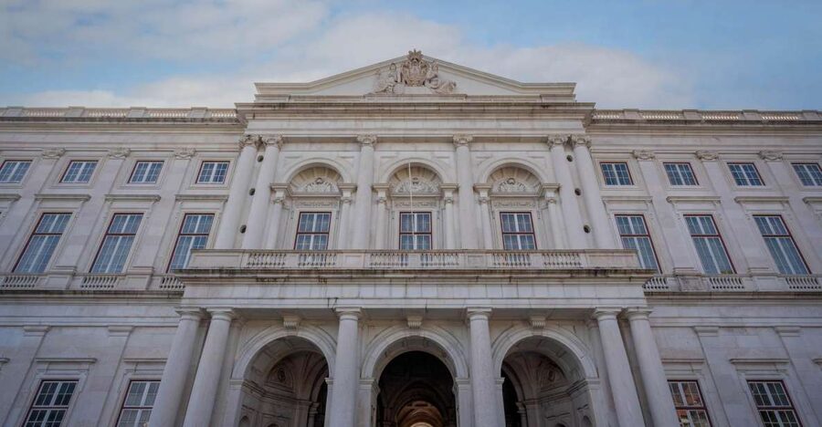 Lisbon: National Palace of Ajuda E-Ticket & City Audio Guide - Key highlights at a glance