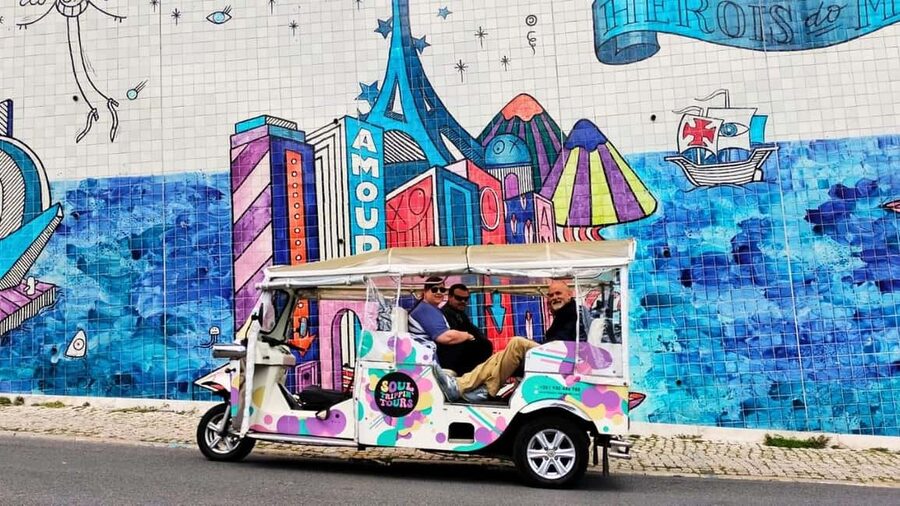 Lisbon: Old Town Tuk-Tuk Tour - What I think makes the guides matter so much