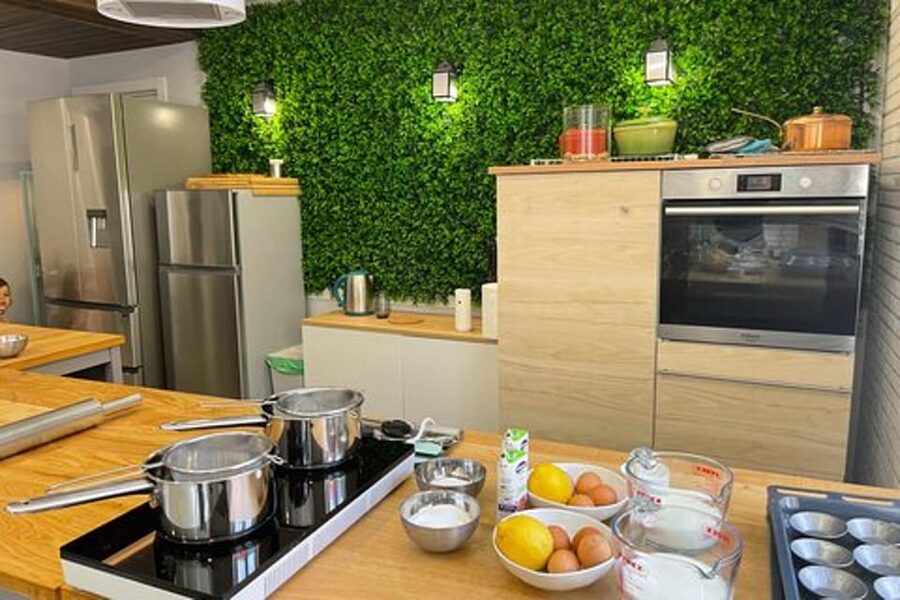 Lisbon: Pasteis de Nata Baking Class - Finding the Studio by the Green Gate and Private Yard