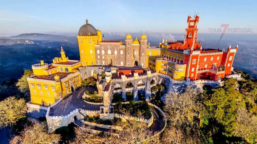 Lisbon: Pena Palace, Moorish Castle, Qta. Regaleira & Sintra - Moorish Castle photo stops: how to get the best angle