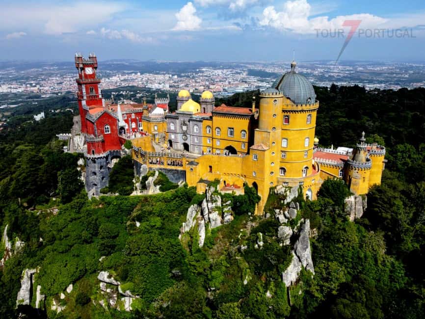 Lisbon: Pena Palace, Qta Regaleira, Moorish Castle & Cascais - Castle of the Moors, Where 360 Degrees Changes Sintra for You