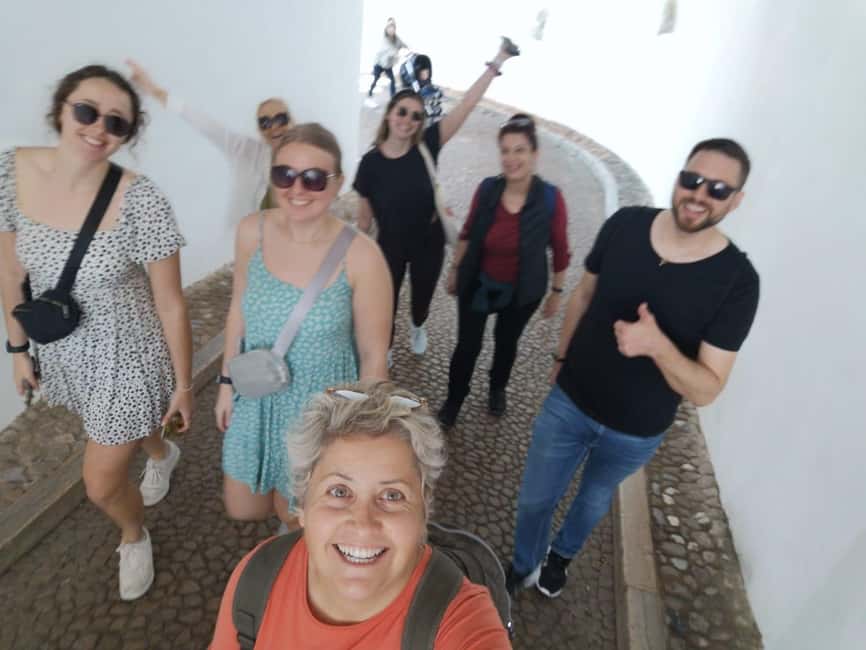 Lisbon: Pena Palace, Regaleira and Sintra - Sintra Village Break: Pastry, Photos, and Ginjinha