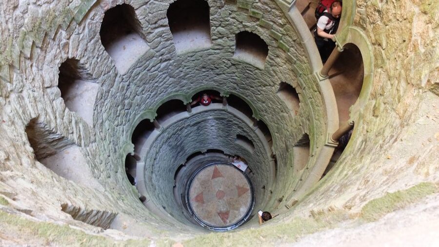 Lisbon: Pena, Regaleira & Atlantic Coast Tour with a Local - Pena Palace: colorful palace drama, with the best photo timing