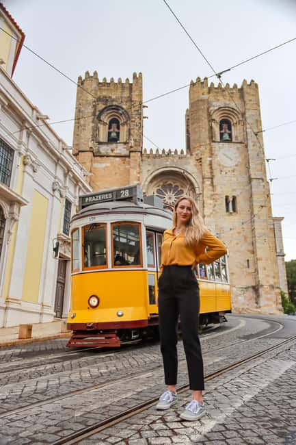 Lisbon: Photoshoot with a Professional Local Photographer - Why a Professional Lisbon Photoshoot Beats Selfies