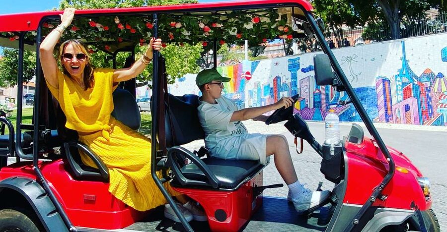 Lisbon: Private City Sightseeing Tour by Tuk-Tuk - Pickup spots, timing, and how to meet your guide without stress
