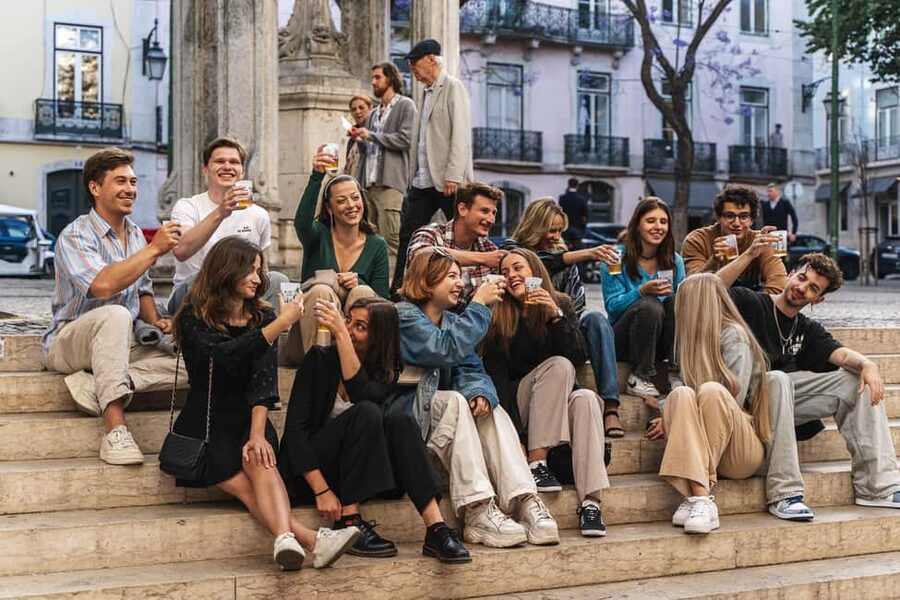 Lisbon: Private Dark History Walking Tour with Drinks - The 5 Portuguese drinks plan, beer, cocktail, and shots