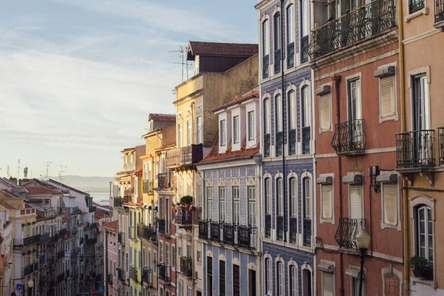 Lisbon: Private Expert City Tour by Eco Tuk Tuk - Price and value: what $28 per person really buys