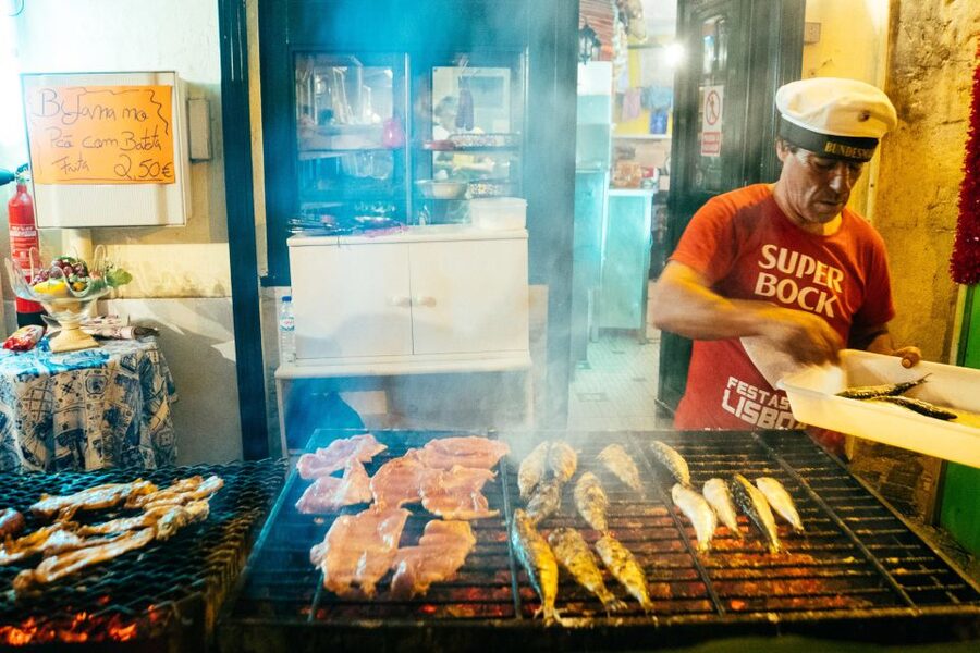 Lisbon: Private Food Tour – 10 Tastings with Locals - Largo do Chiado and Se Cathedral, why the landmarks matter