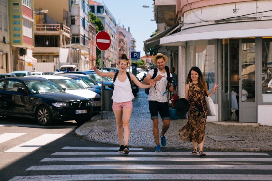 Lisbon: Private Food Tour – 10 Tastings with Locals - Meeting at Miradouro de São Pedro de Alcântara, then building momentum