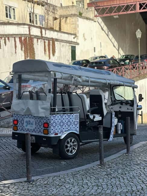 Lisbon: Private Grand Experience City Tour by Tukxi - Lisbon Cathedral and nearby stops: short visits with big atmosphere
