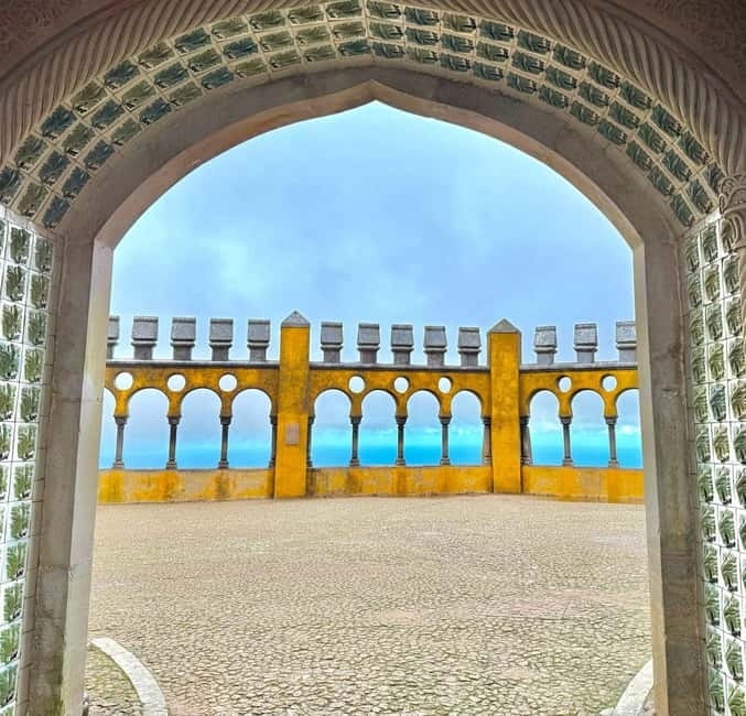 Lisbon: Private guided tour to Sintra Cascais & Cabo de Roca - Cascais: a coastal reset after Sintra and cliffs