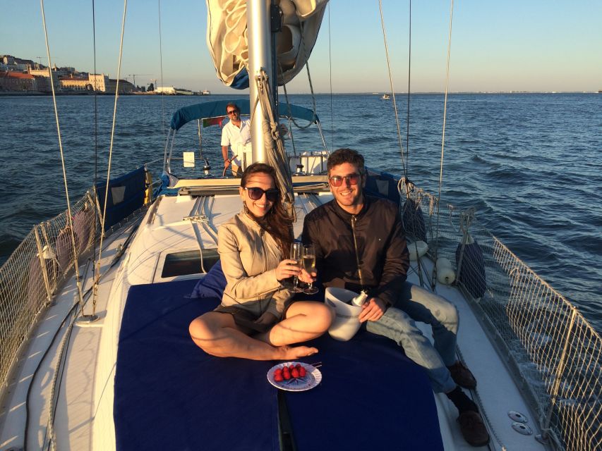 Lisbon: Private Sunset Sailing Tour with Champagne - Why the Tagus golden hour changes the whole Lisbon picture