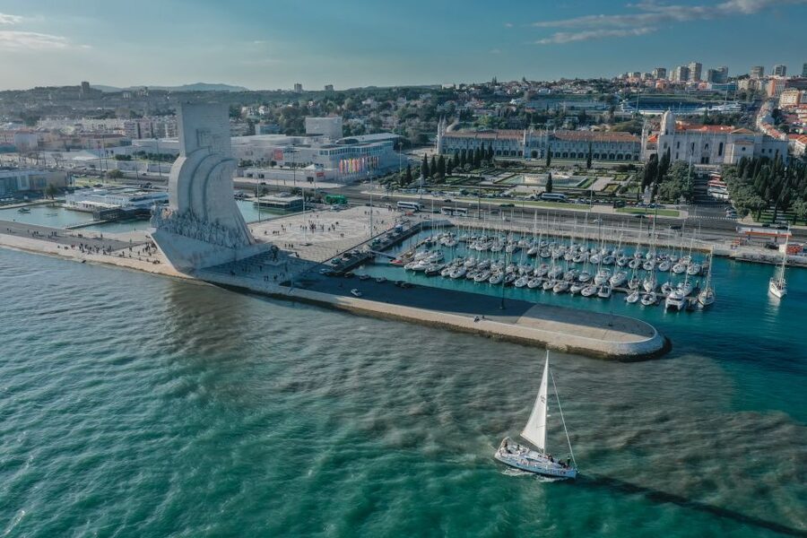 Lisbon: Private Tagus River Yacht Tour - Settling In: Safety Briefing, Crew Help, and a Real “Private” Feel