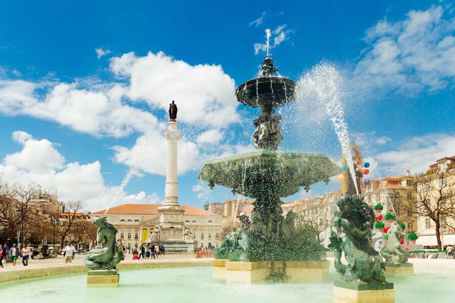 Lisbon: Private Tour with Locals – Highlights & Hidden Gems - Private group value: why 3 hours feels longer here