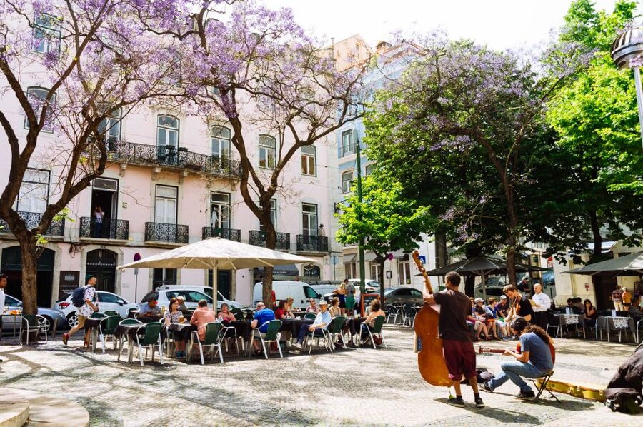 Lisbon: Private Tour with Locals – Highlights & Hidden Gems - Best for: who this tour suits, and who might want something else
