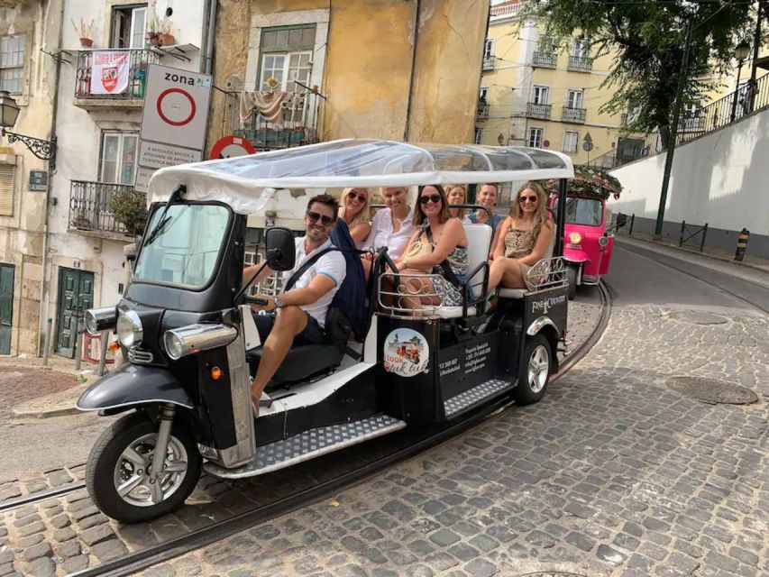 Lisbon: Private Tuk-Tuk Tour - Tagus River photo stop: small moment, big mood
