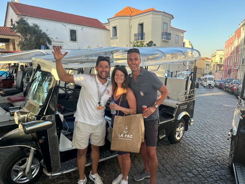 Lisbon: Private Tuk-Tuk Tour - Graça district, São Vicente de Fora, and Santa Engracia’s domed look