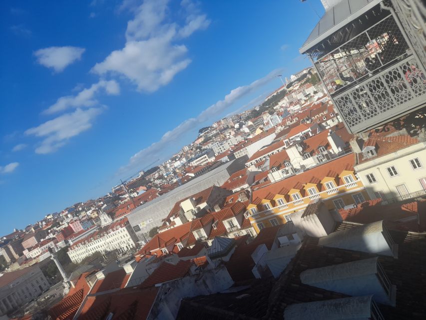 Lisbon: Private Tuk-Tuk Tour for 2 hours - Santa Justa Lift: one last photo stop with big-city drama