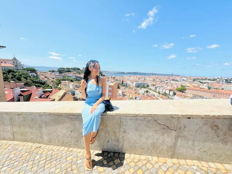 Lisbon: Priver Guided Tuk Tuk Tour With Hotel Pickup - Two miradouros in a row, Santa Luzia then Portas do Sol