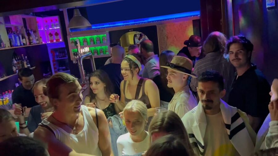 Lisbon Pub Crawl: Unlimited Drinks, Shots & V.I.P Club Entry - Why the viewpoint start matters more than you think