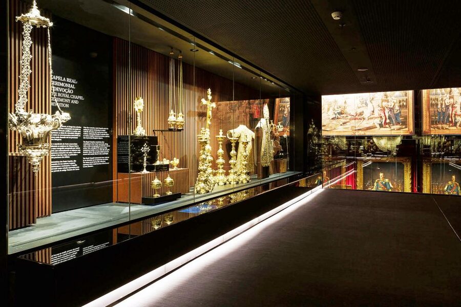 Lisbon: Royal Treasure Museum Entry Ticket - Gold and Diamonds from Brazil, Plus Coins and Medals of the Crown