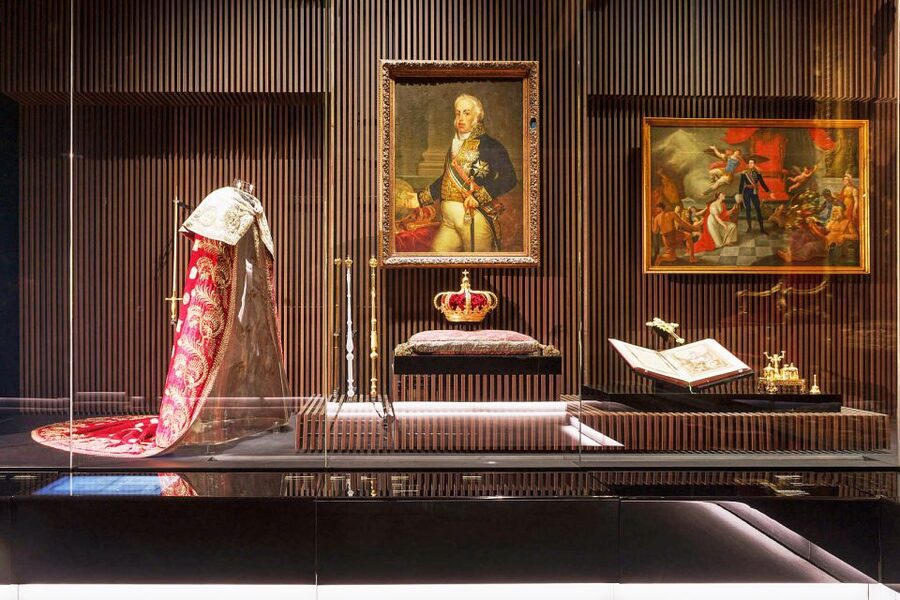 Lisbon: Royal Treasure Museum Entry Ticket - Diplomatic Gifts and Private Collections: The Human Side of Royal Treasure