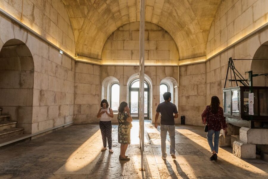 Lisbon: Rua Augusta Arch Admission Ticket - Sculptures on the Arch: a mini roll call of famous names