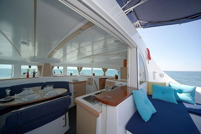 Lisbon Sailing Catamaran Public Cruise with drinks - Lisbon sunset from the Tagus: why this cruise feels different