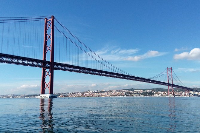Lisbon Sailing Tour on a Luxury Sailing Yacht with 2 Drinks - The crew’s role: guided stories without the heavy-handed vibe