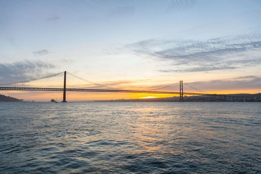 Lisbon: Sailing Tour on the Tagus River - Sunset on the Tagus, when the skyline gets soft
