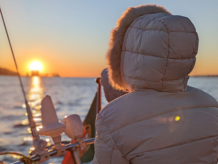 Lisbon: Scenic Day & Sunset Boat Tour with a Drink - Price and Timing: Does $47 Feel Fair for 2 Hours?