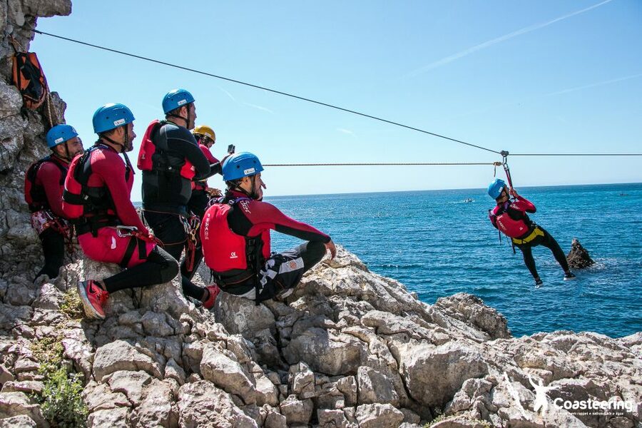 Lisbon: Sesimbra/Arrábida Natural Park Coasteering Adventure - Key things that make this coasteering day worth it
