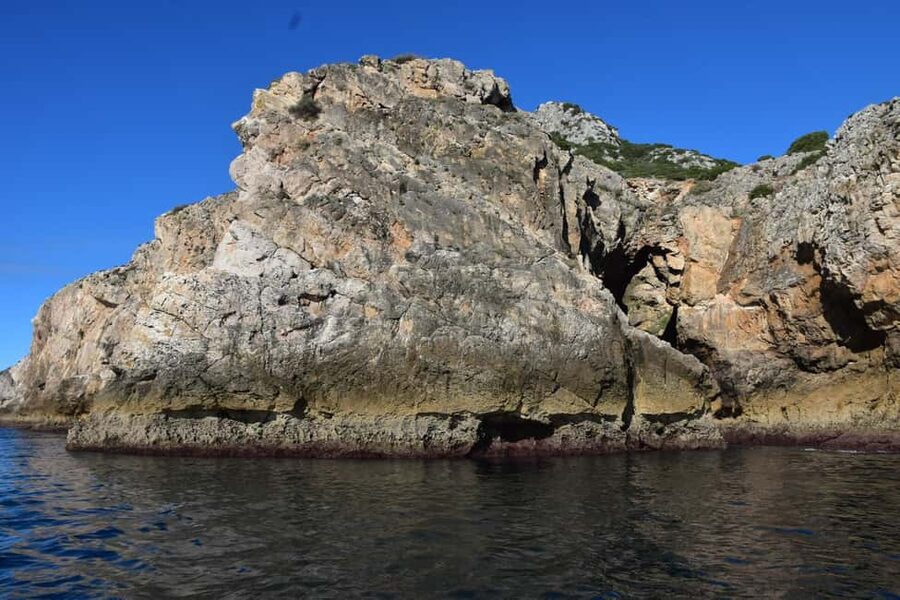 Lisbon: Sesimbra Kayak Discovery Experience - Paddling Stretch Two: More Arrábida, More Caves, More Views