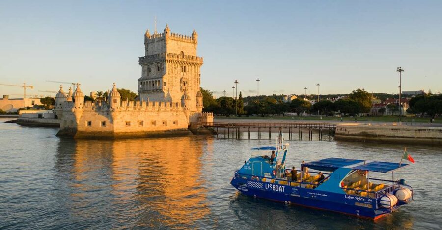 Lisbon: Sightseeing Boat Tour with Hop-On Hop-Off Option - The Route From Terreiro do Paço to MAAT: Lisbon in Contrasts
