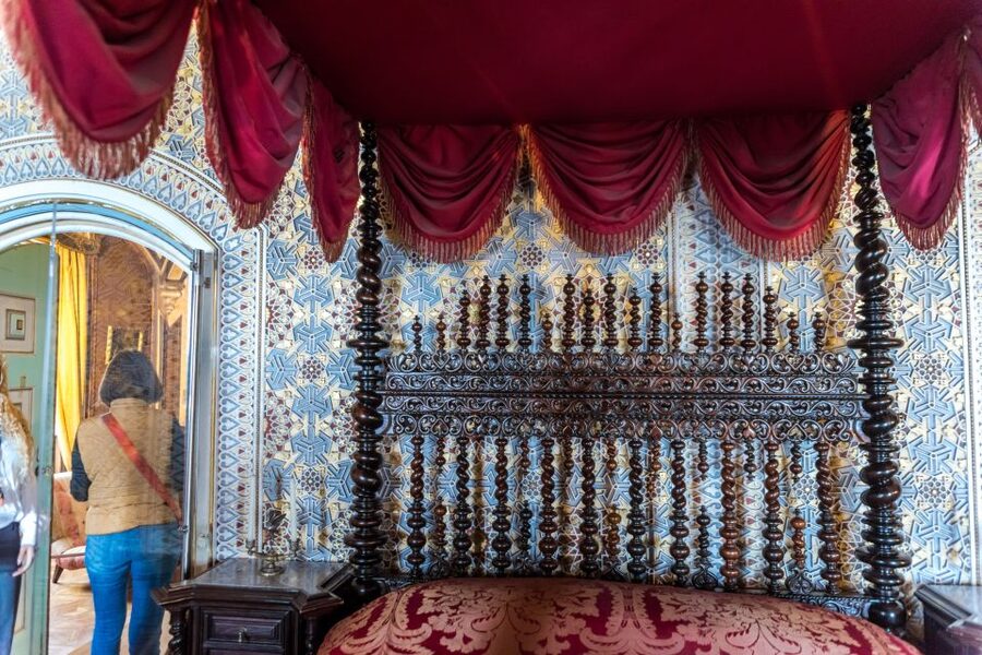 Lisbon: Sintra and Cascais Tour with Pena Palace Ticket - Back to Lisbon via Avenida Marginal: The Easy Win at the End