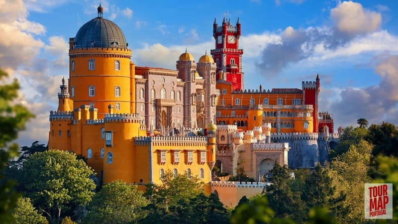 Lisbon: Sintra, Pena Palace, Moorish Castle & Regaleira Tour - Pena Palace Highlights to Look For (Not Just Pose and Leave)