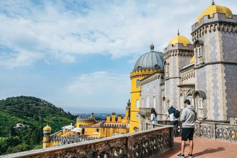 Lisbon: Sintra, Pena Palace, Moorish Castle & Regaleira Tour - Quinta da Regaleira: The Gardens That Feel Like a Puzzle