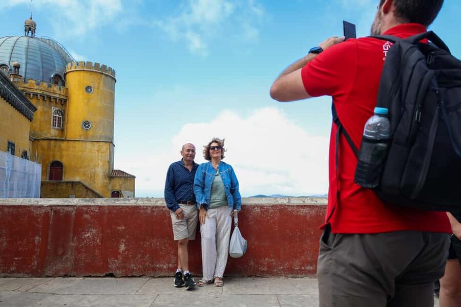Lisbon: Sintra, Pena Palace & Wine Tasting Small-Group Tour - Meeting point reality: starting at the Lisbon agency, not your hotel