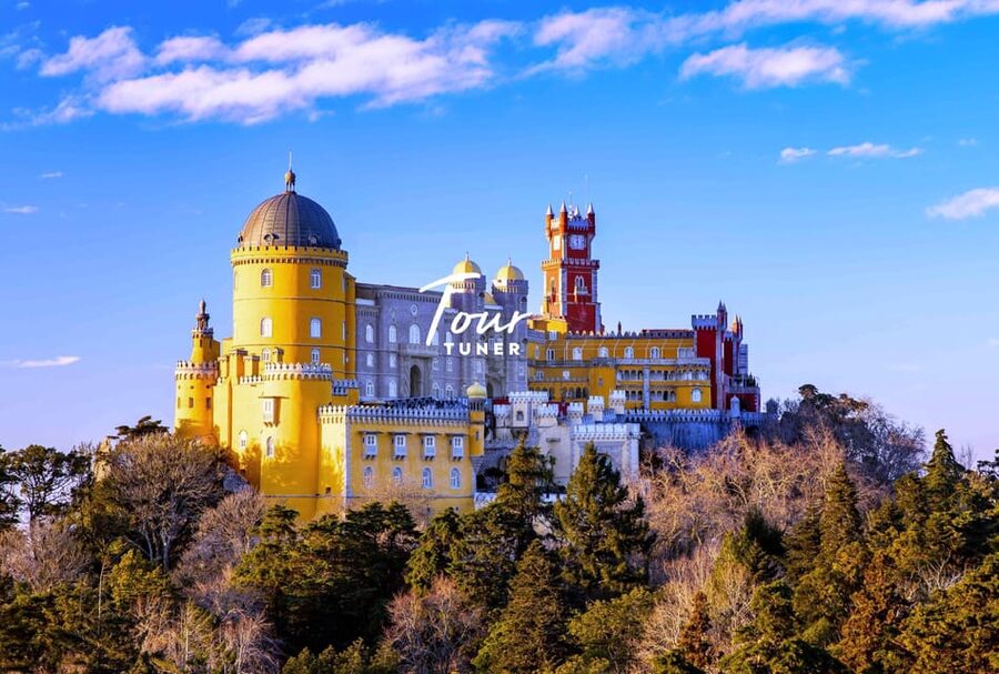 Lisbon: Sintra, Pena, Regaleira, Cabo da Roca & Cascais - Sintra walking tour, how to use the orientation time