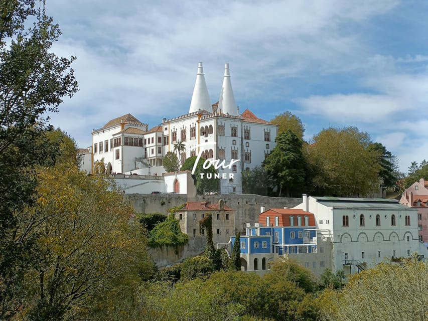 Lisbon: Sintra, Pena, Regaleira, Cabo da Roca & Cascais - The coast drive via Guincho to Cascais and Estoril