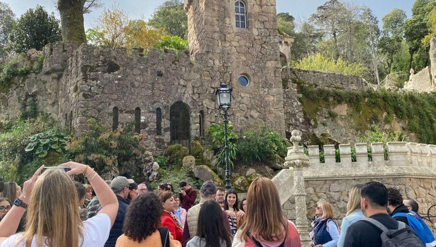 Lisbon: Sintra, Regaleira with ticket guided tour by train - Practical tips to get the most from the day