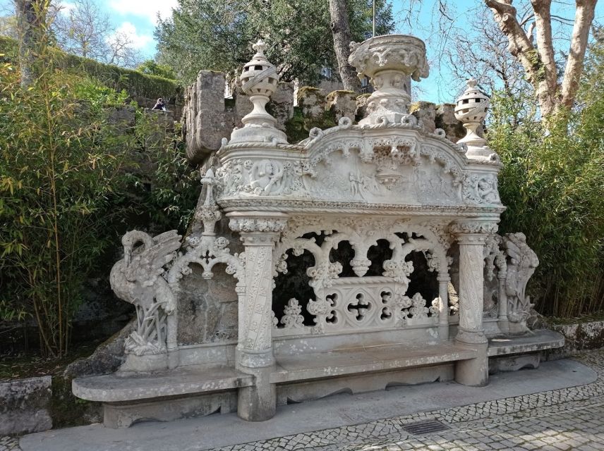 Lisbon: Sintra, Roca, Pena Palace, Quinta Regaleira passby - Quinta da Regaleira: short stop, strong atmosphere