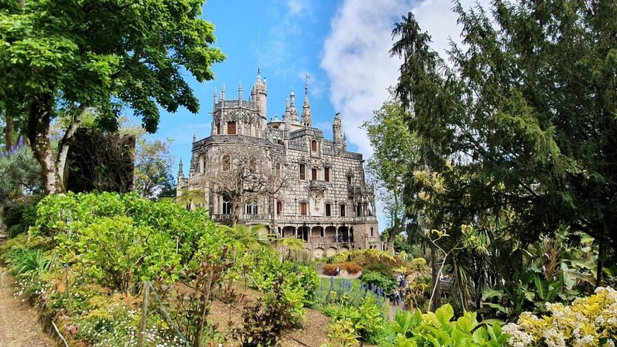 Lisbon: Sintra, Roca, Pena Palace, Quinta Regaleira passby - Cascais for lunch and unhurried sea air